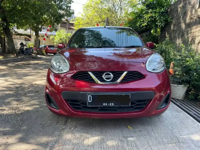 Nissan March (2015) - adasale