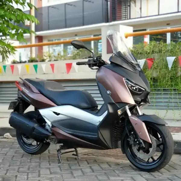 YAMAHA XMAX 2017 - adasale