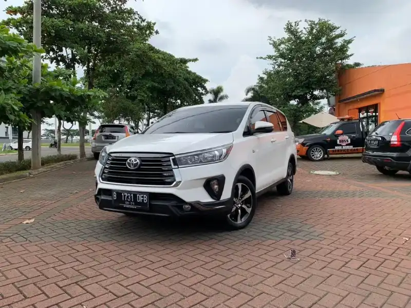 Toyota Kijang Innova (2021) - adasale