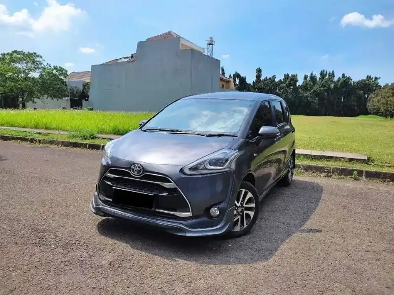 Toyota Sienta (2017) - adasale