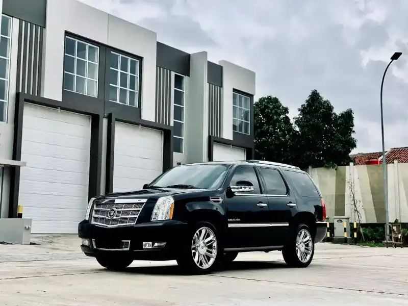 Cadillac Escalade (2011) - adasale