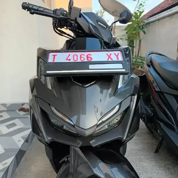  Vario160 like new 99,5% CBS iss keyless - adasale