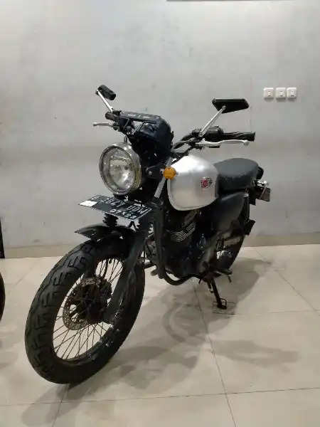 Kawasaki W175 (2018) - adasale