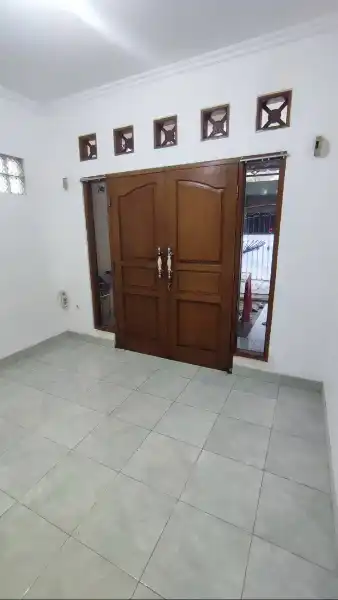 Kontrakan Petakan, Bebas Banjir, Jaksel - adasale