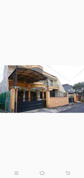 Rumah dekat museum angkut batu(Madewo apples) - adasale