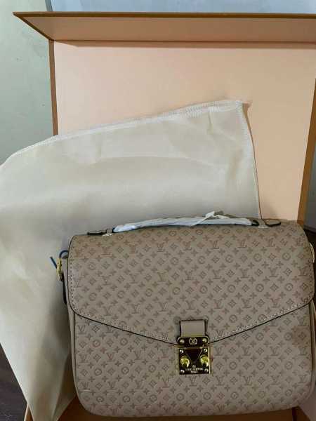 Tas Kulit Asli Branded - adasale