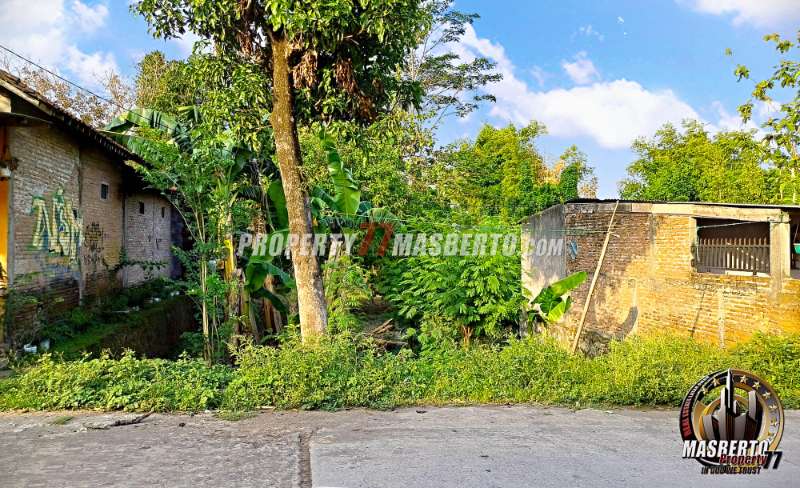 TANAH Dekat Lapangan Potorono - adasale