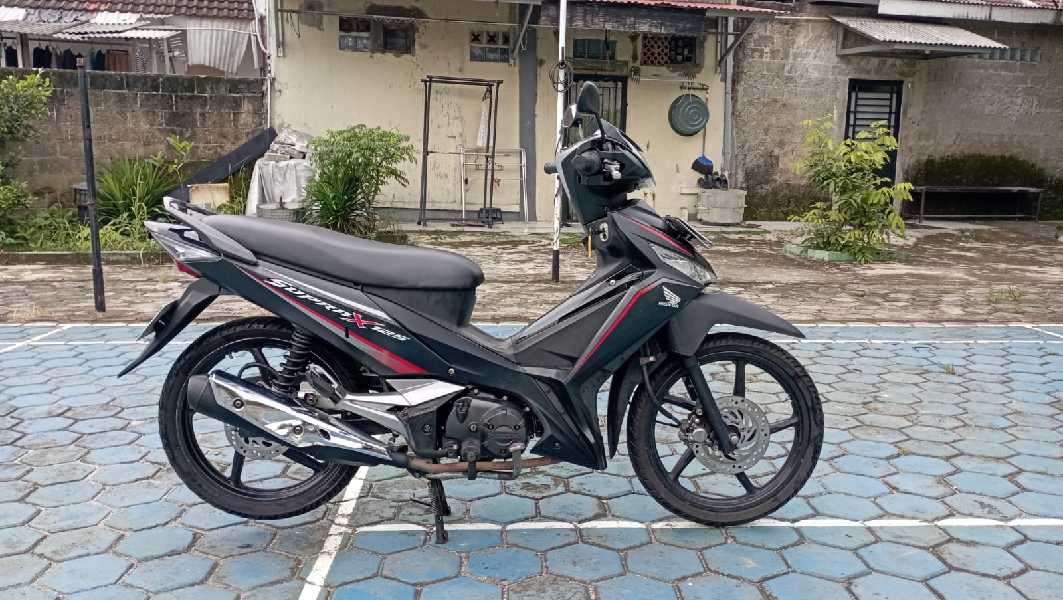 SUPRA X FI 125 PAJAK HIDUP DP 1,5JT PLAT B JAKSEL - adasale