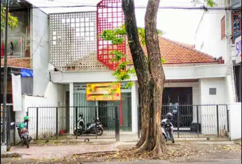 Rumah Usaha JL. JAKSA AGUNG SUPRAPTO Banyuwangi - adasale