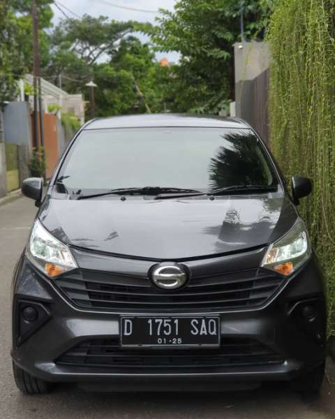 Daihatsu sigra 1.2 x m/t - adasale