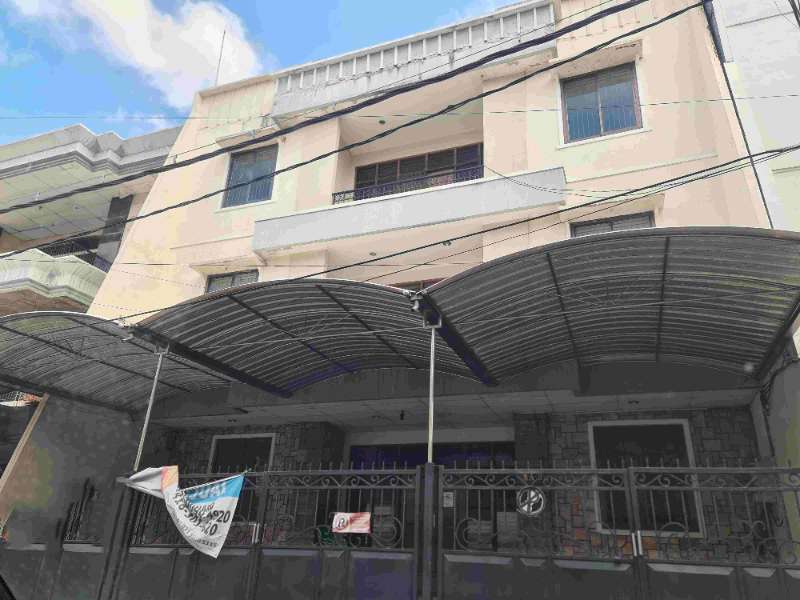 Rumah Kost Siwalankerto Padang Pasir Dekat UKP - adasale