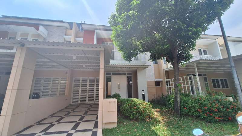 Rumah di Summarecon Bekasi Cluster Lotus, Bekasi - adasale