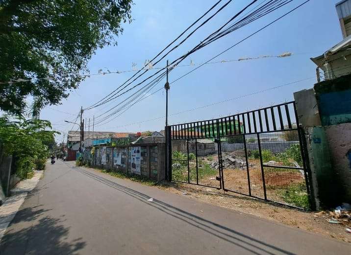 Tanah di Jalan Dewi Sartika, Tangerang Selatan - adasale