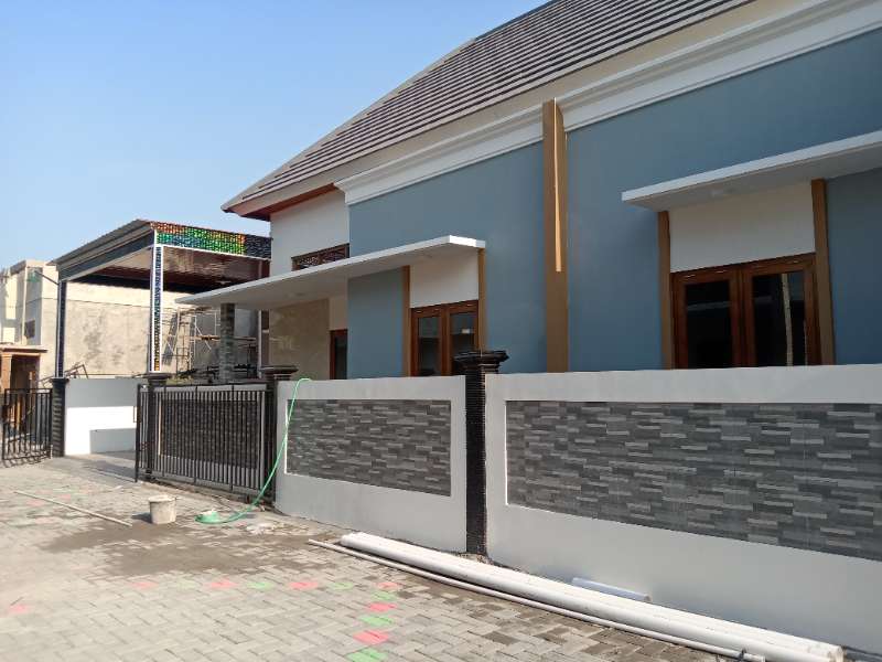 Rumah Siap Huni Timur Kampus UII Yogyakarta - adasale
