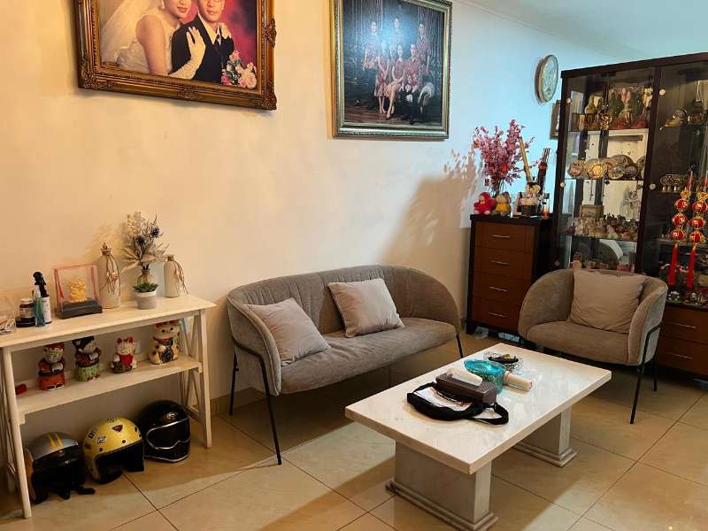 Rumah Semi Furnished SHM di Kelapa Gading - adasale