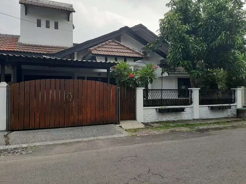 Rumah Sangat Bagus Jalan Baruk Utara Kota Surabaya - adasale