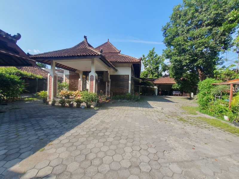 RUMAH MEWAH ETNIK JOGLO LIMASAN DI WONOCATUR - adasale