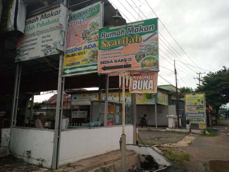 RUMAH MAKAN DI PAABAHANAN - adasale