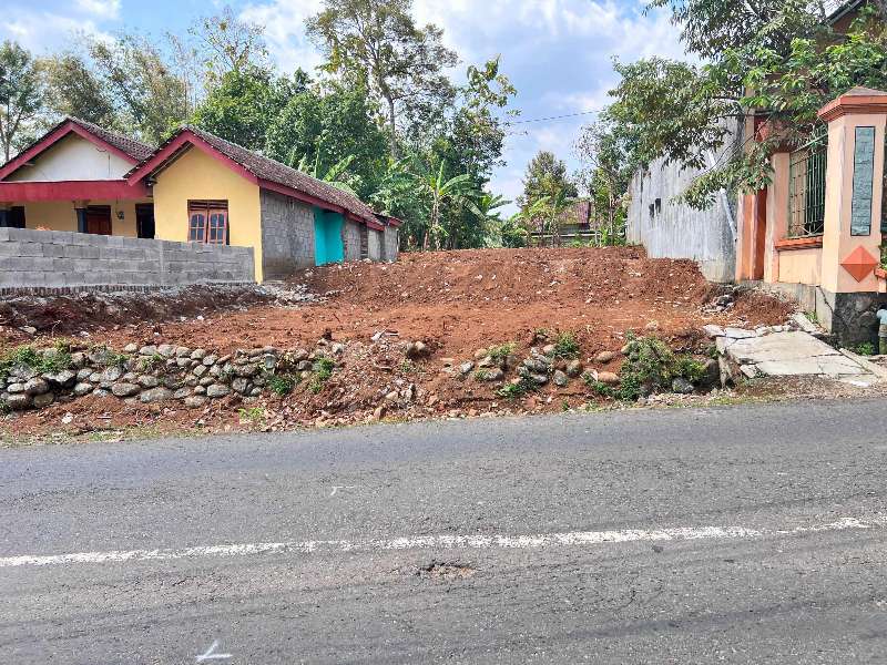 Tanah 454mÂ² Stategis Buka Toko Karanganyar - adasale