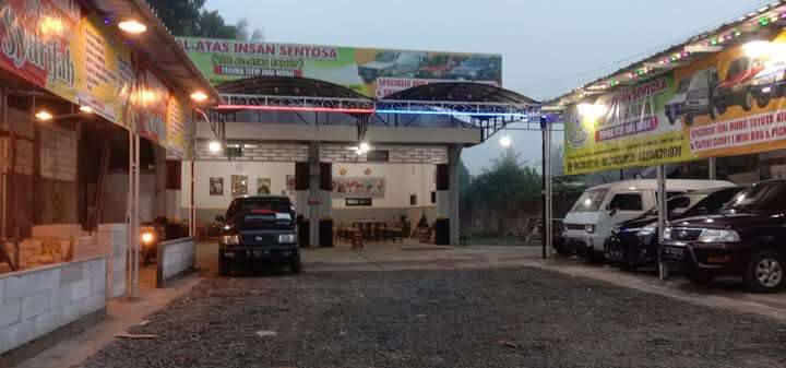 RUMAH MAKAN SYARIFAH - adasale