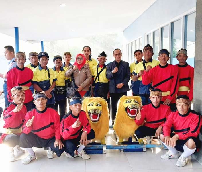 Grup Sisingaan Suryakencana - adasale