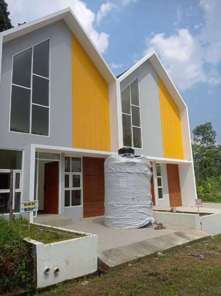 Rumah Strategis dengan Fasilitas Unggulan - adasale