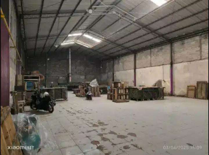 Gudang di Jalan Untung Suropati, Semarang - adasale