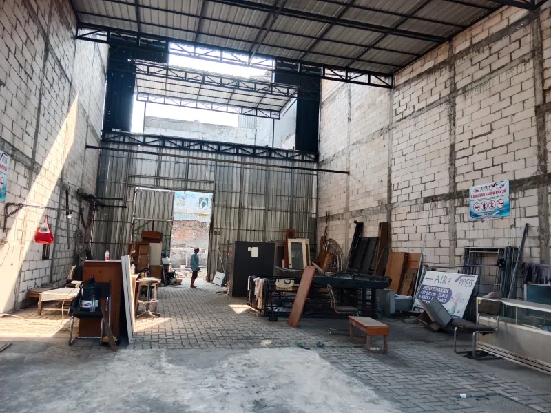 Tempat Usaha di Raya Kutisari Besar, Surabaya - adasale