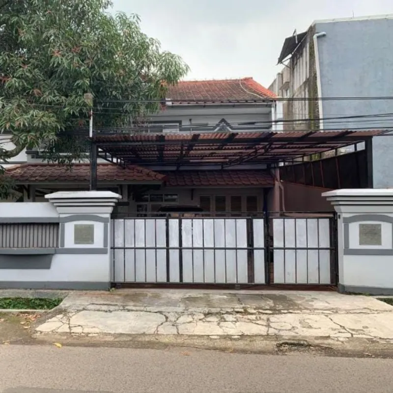 Rumah di Jalan Asmarandana, Kota Bandung - adasale