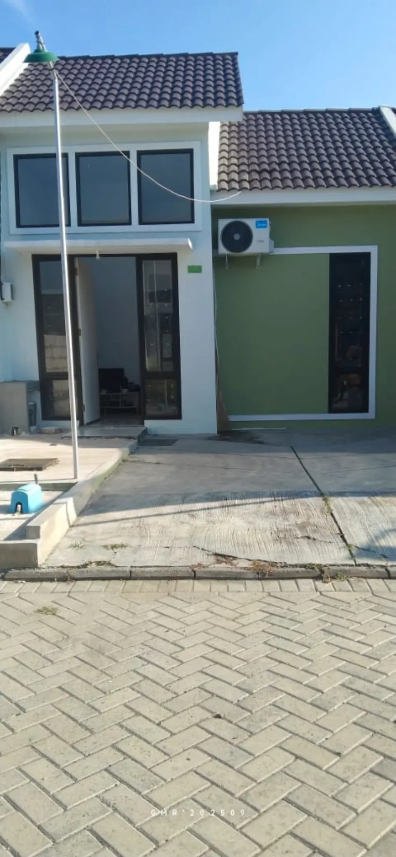 Jual Rumah Lokasi Strategis di Menganti - adasale