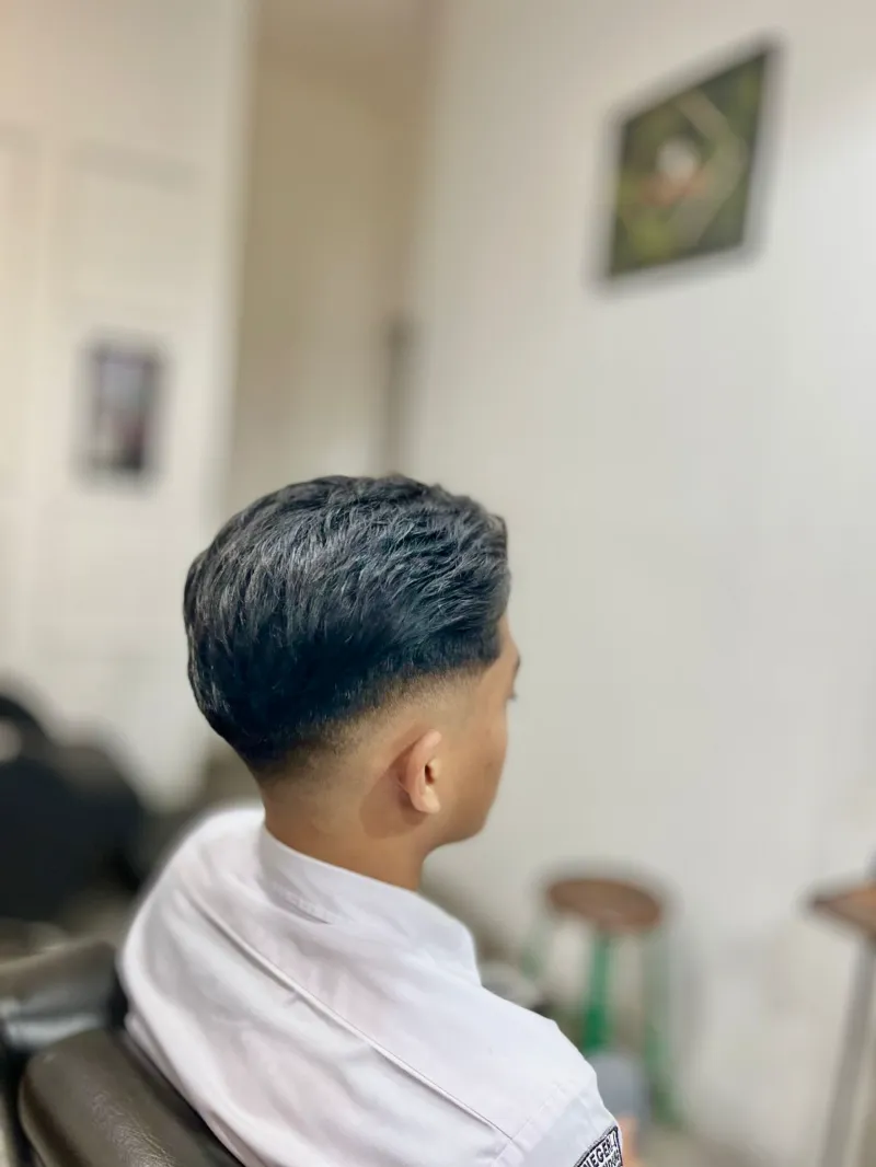 Haircut Undercut SlickBack Style - adasale