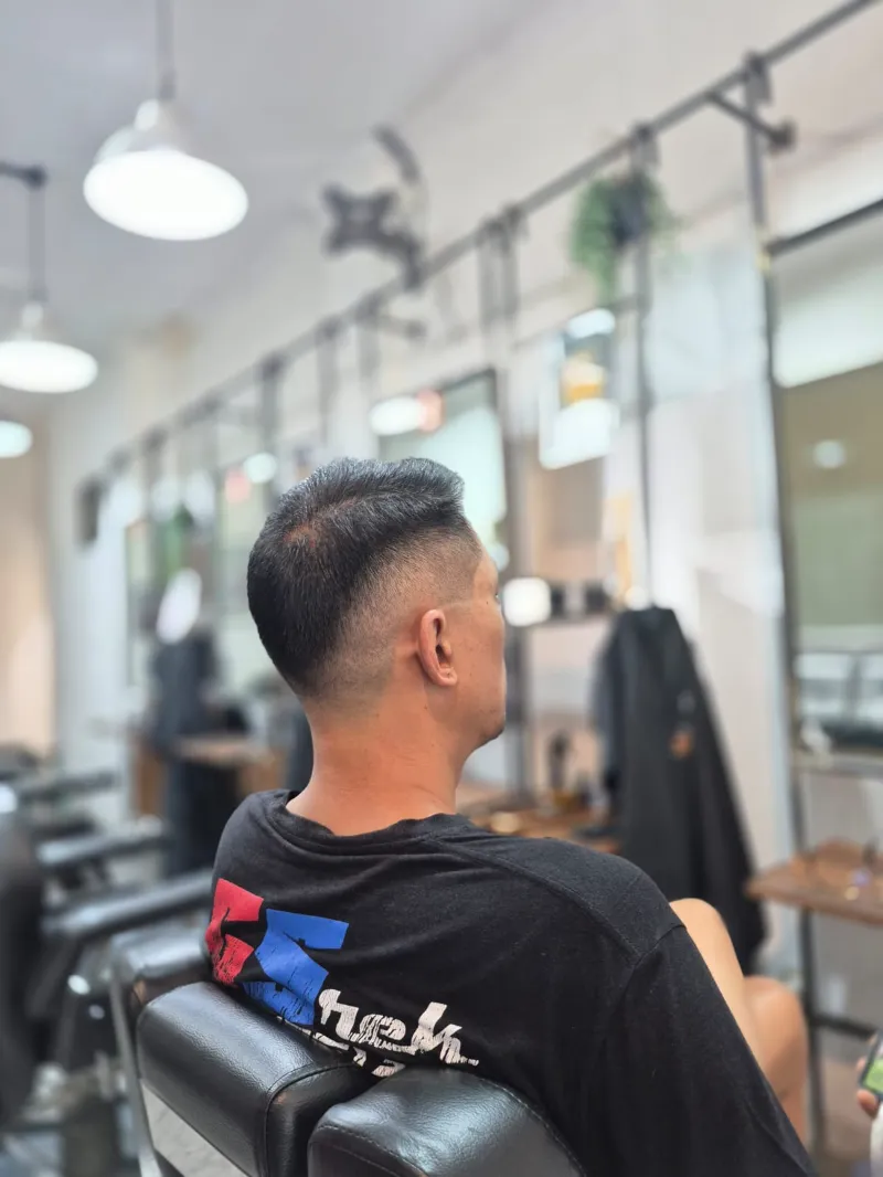 Haircut Undercut style - adasale