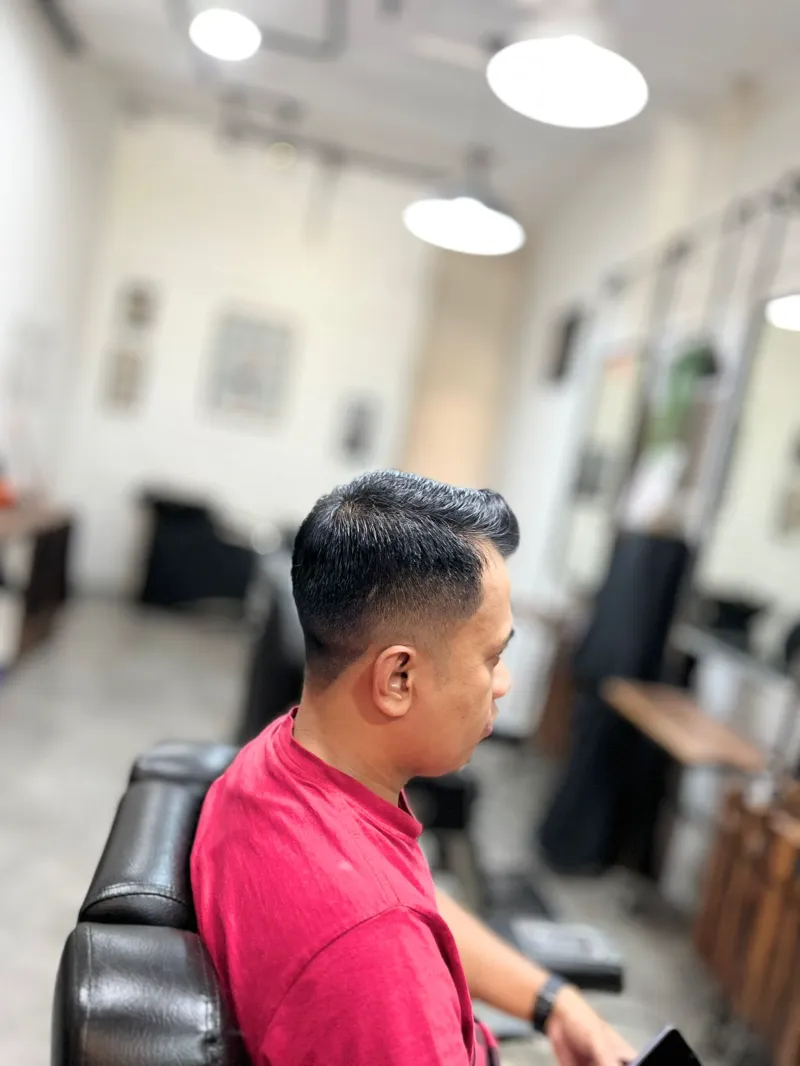 HAIRCUT STYLING UNDERCUT - adasale