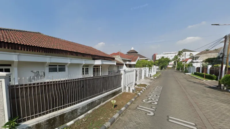 Rumah Hitung Tanah Komplek Satelit Indah - adasale