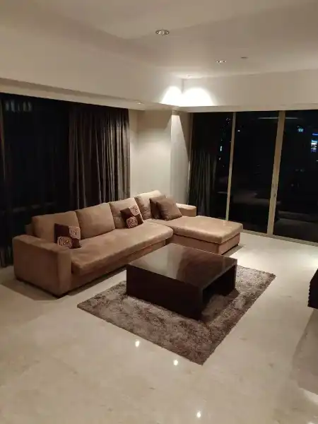 Sewa Apartemen Sudirman Mansion 3BR - adasale