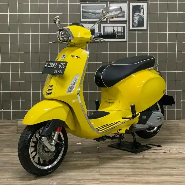 PIAGGIO VESPA SPRINT IGET ABS LED TH 2019  - adasale