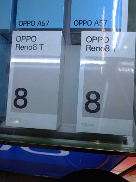Credit Oppo Reno 8T - adasale