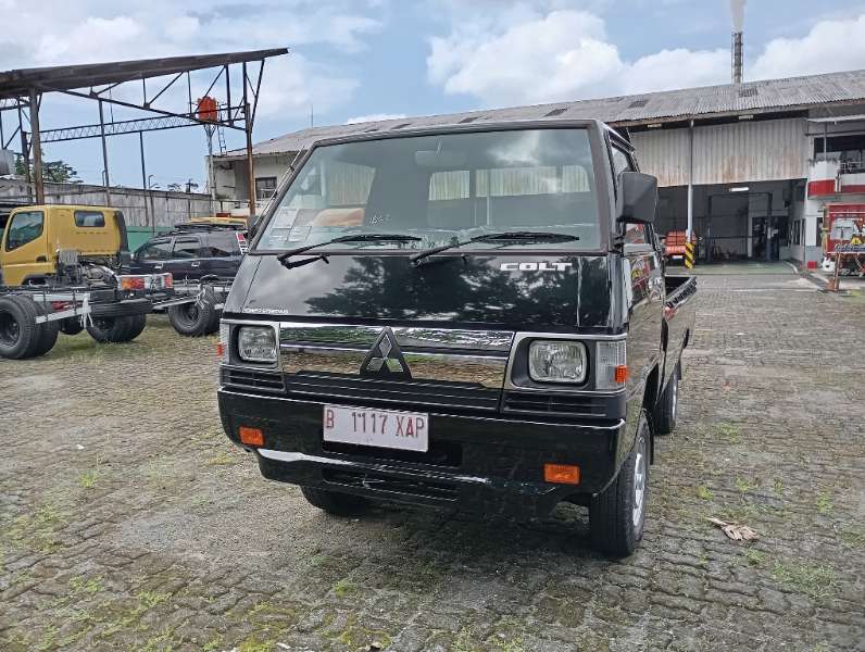 Mitsubishi L300 Dp 7jt Lur - adasale