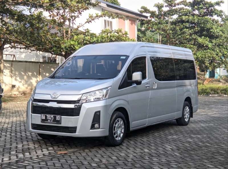 Toyota Hiace Premio 2.8L 2022 - adasale
