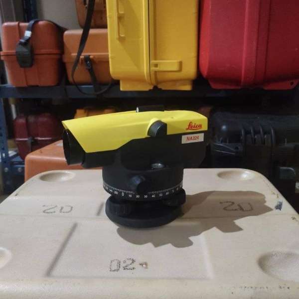 Automatic Level Leica NA 324 - adasale