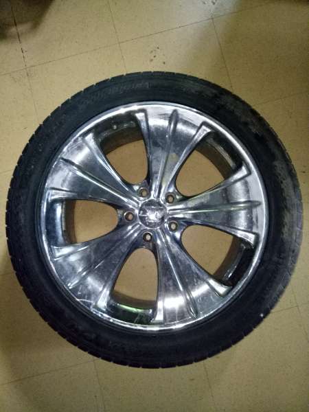 Ban&Velg bekas Toyota Innova - adasale