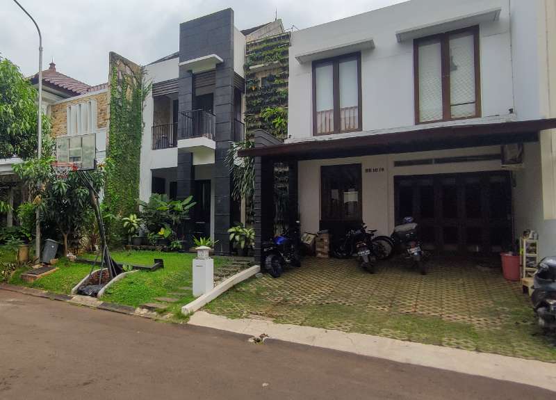 Dijual Rumah Senayan Bintaro Sektor 9  - adasale