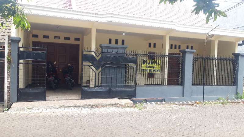 Rumah Pojok Sawojajar 2 - adasale