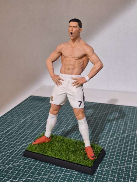 Figure Statue Cristiano Ronaldo Skala 1/8 - adasale