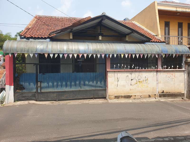 rumah di kalisari, pinggir jalan, dekat cijantung - adasale