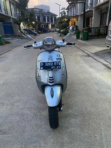 VESPA PRIMAVERA S 2022 PLAT B DEPOK  - adasale