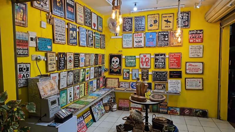 Toko dijual di Pasar Segar Cinere Lt. Dasar - adasale