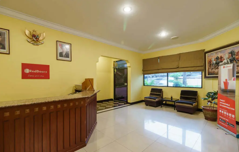 Hotel RedDoorz Ancol Murah Terdekat - adasale