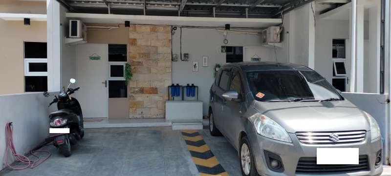 PREMIUM KOST - CARPORT PRIBADI DEPAN KAMAR - adasale