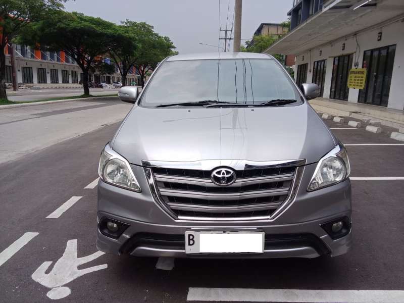 Toyota Kijang Innova 2.0 G Luxury M/T Bensin 2014 - adasale